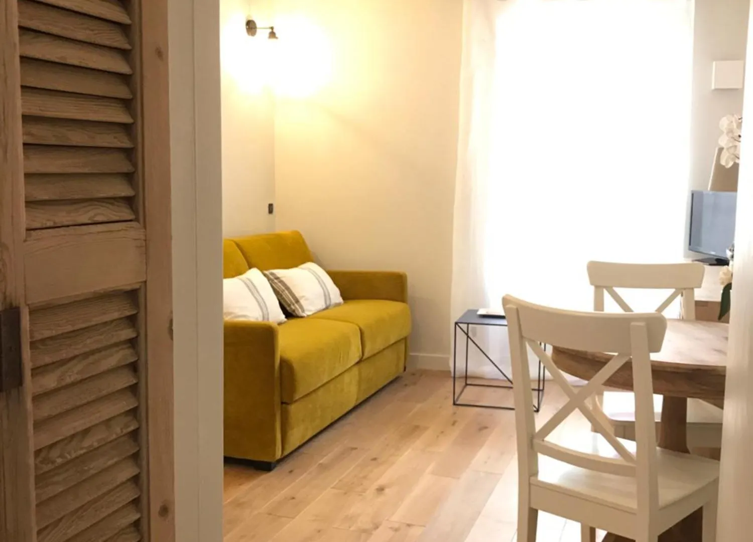 Apartment Les Petits Volets 3 Appartements Au Choix Antibes France